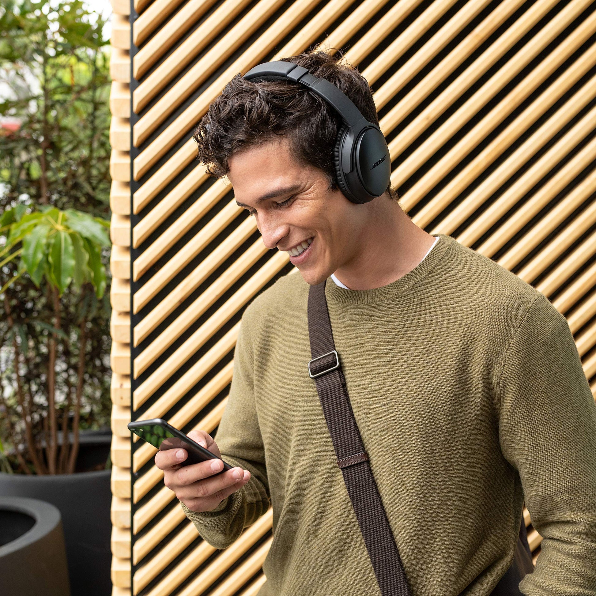 QuietComfort QC 35 Series II Noise-Cancelling Headphones - Black - 78956400