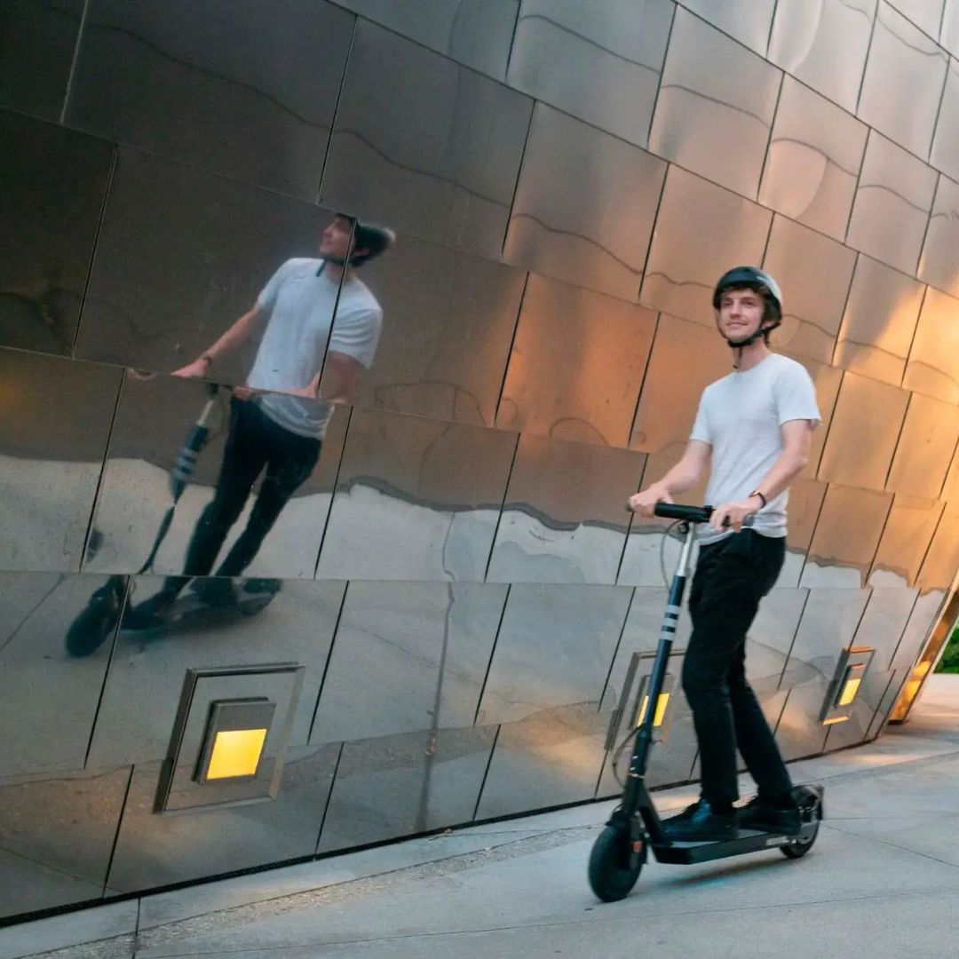 OKAI - Neon II Electric Scooter w/ 25 Miles Operating Range & 15.5 mph Max Speed - White - ES20-WHITE