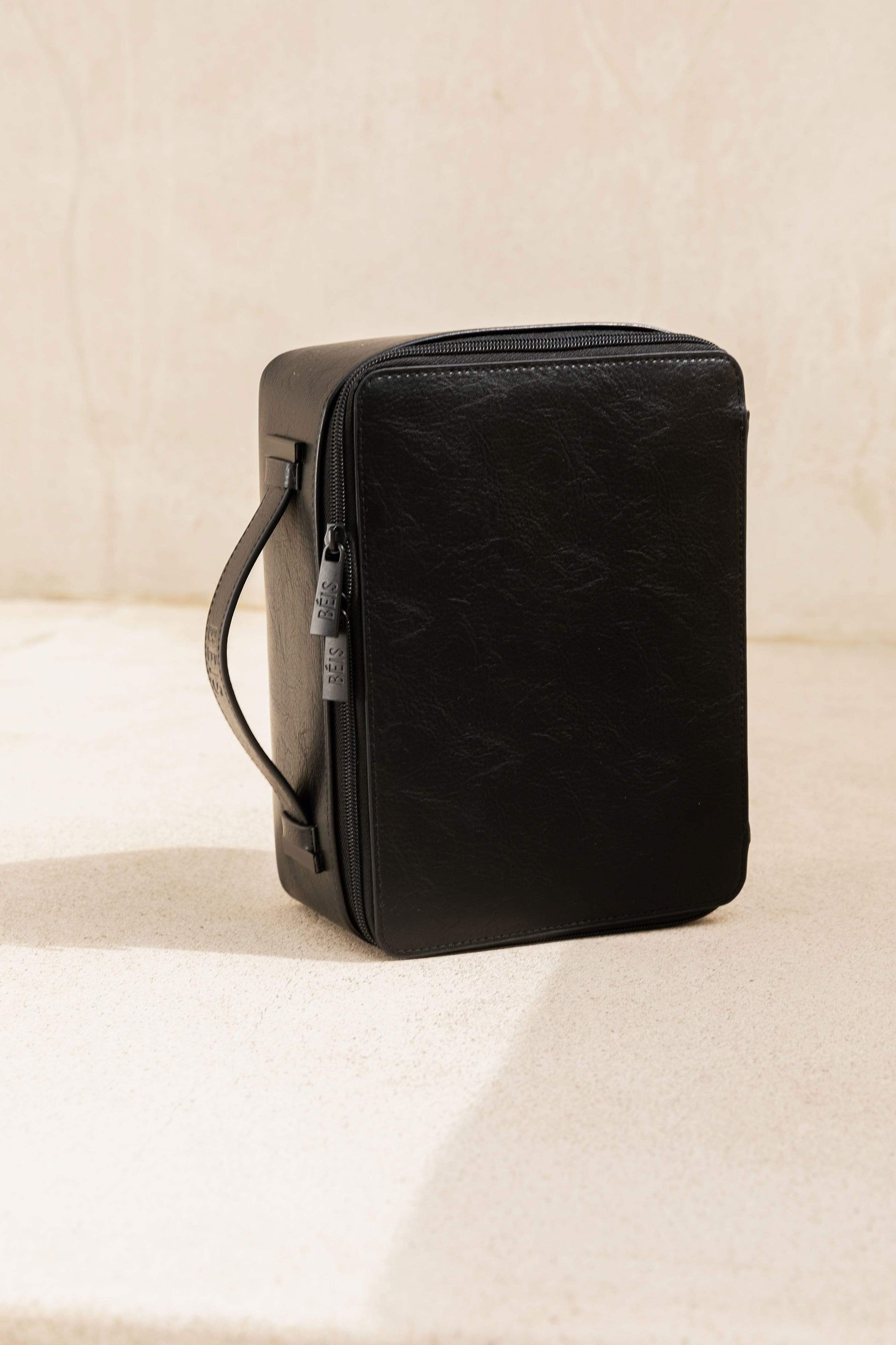 Resale The Cosmetic Case in Black